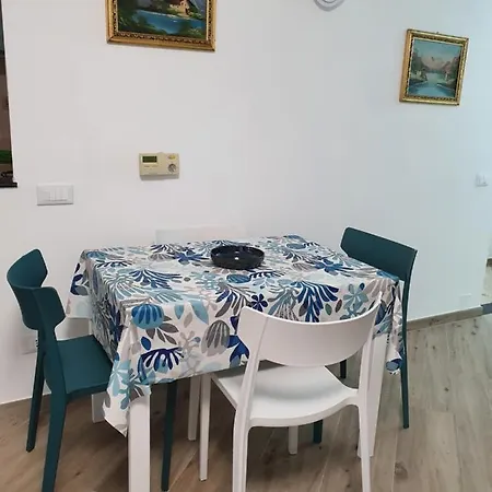La Casa Di Ia דירה